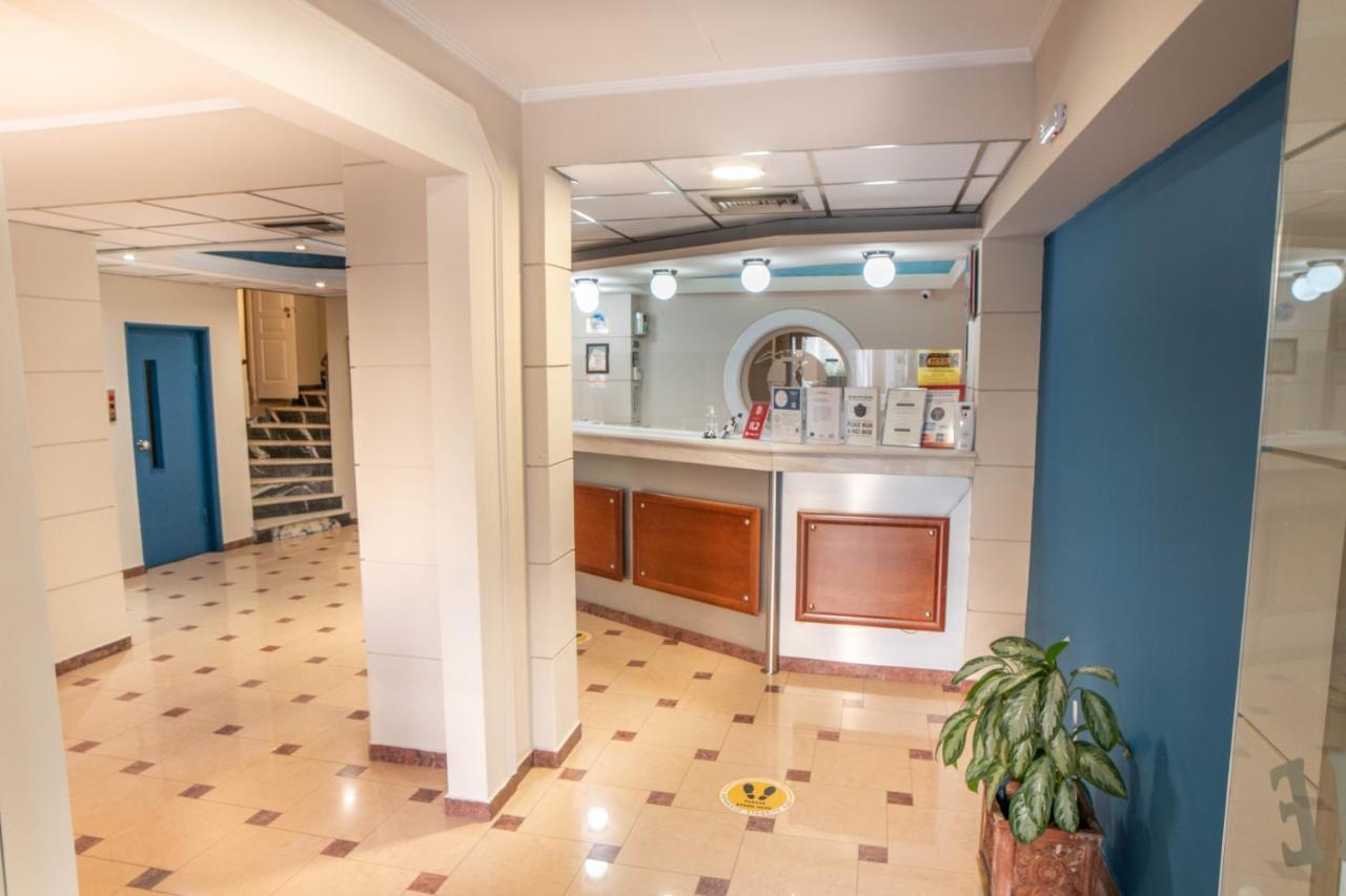 Anita Hotel Piraeus Exterior photo