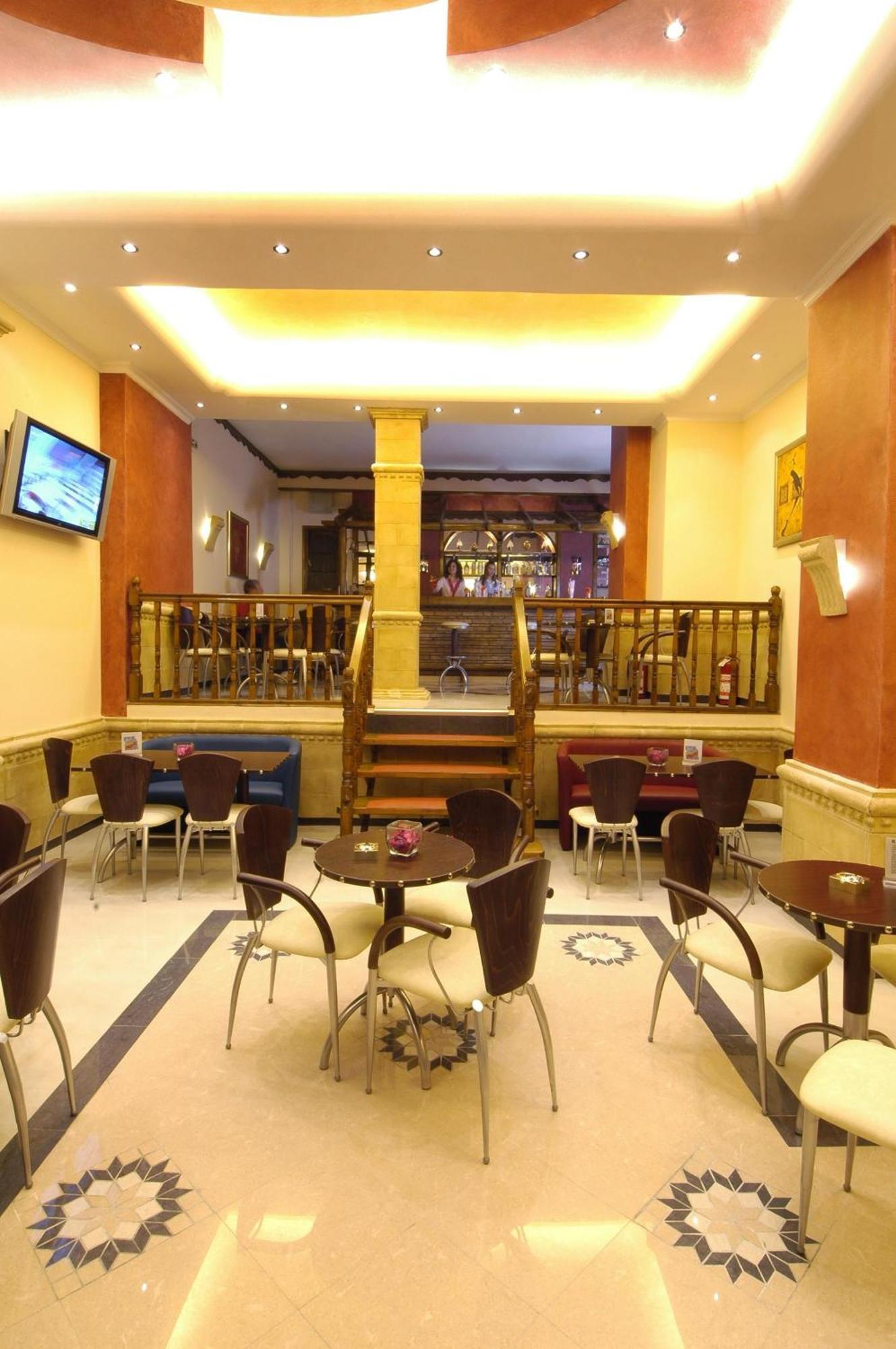 Anita Hotel Piraeus Exterior photo